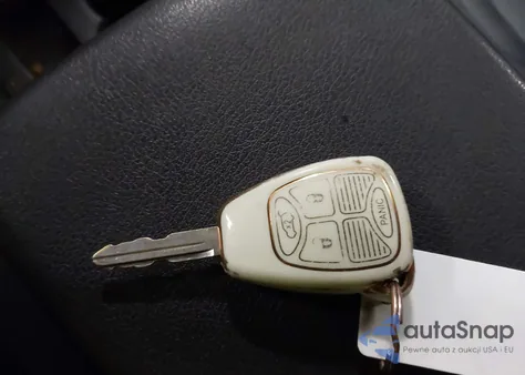 2010 Jeep Liberty Sport z USA, uszkodzony, nr VIN 1J4PN2GK3AW160367